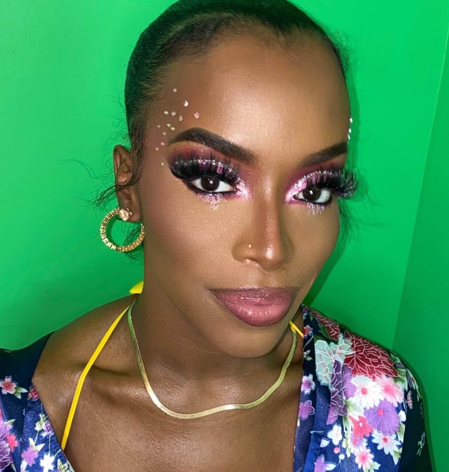 Darring Doll (Bold & Dramatic Glam)