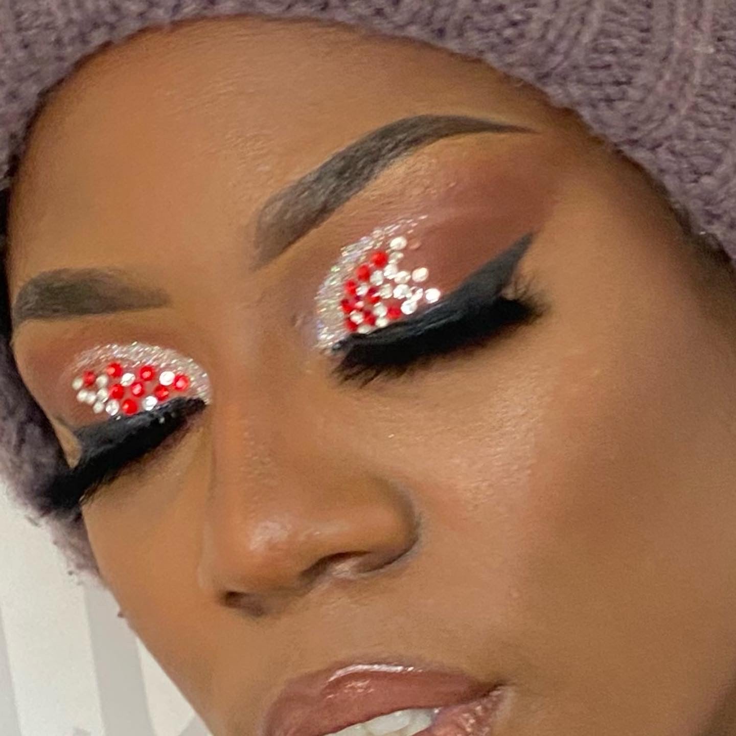Darring Doll (Bold & Dramatic Glam)