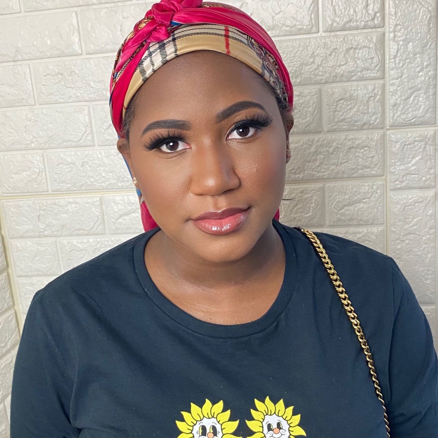 Dolly Natural Glow-Signature Soft Glam (No Makeup-Makeup)