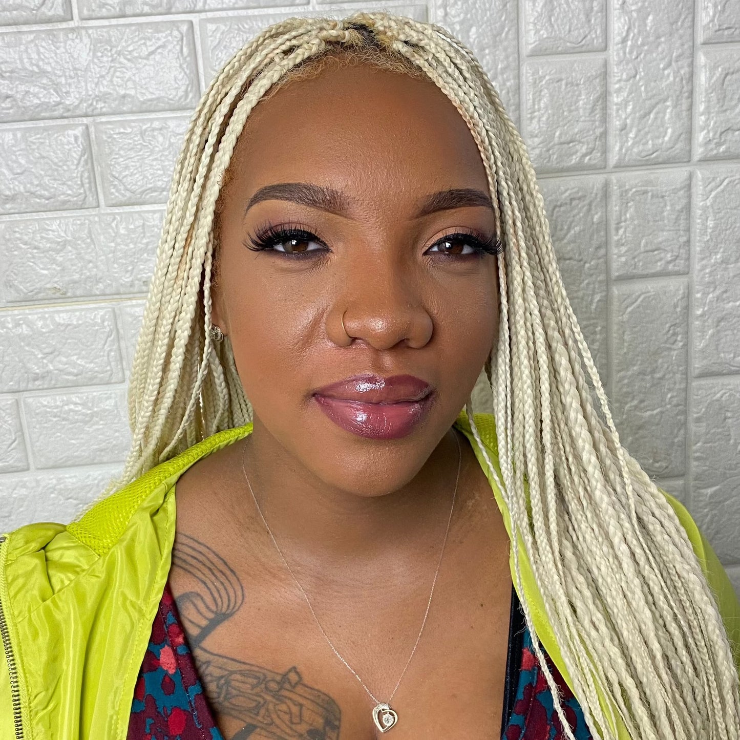Dolly Natural Glow-Signature Soft Glam (No Makeup-Makeup)
